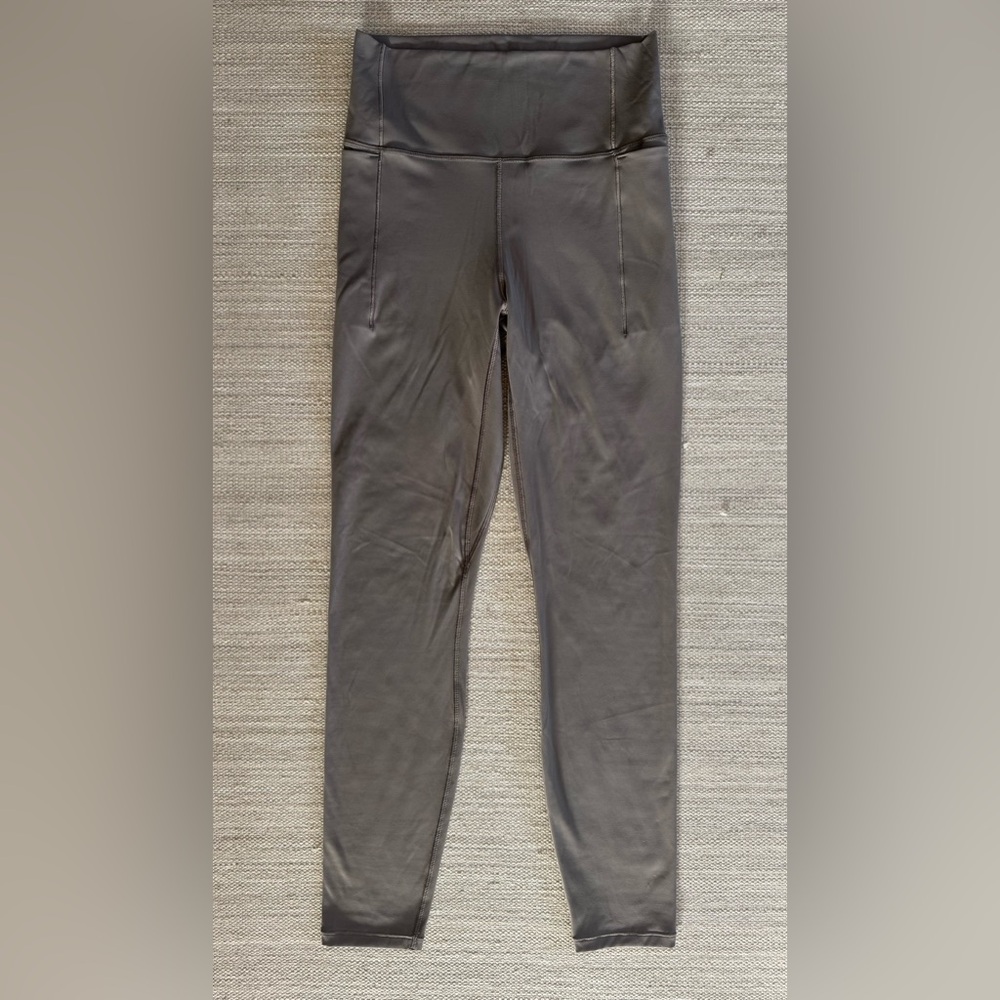 Calia by Carrie Underwood gray 7/8 athletic high rise leggings pockets women’s M